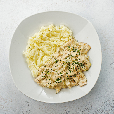 Курица по-строгановски с пюре